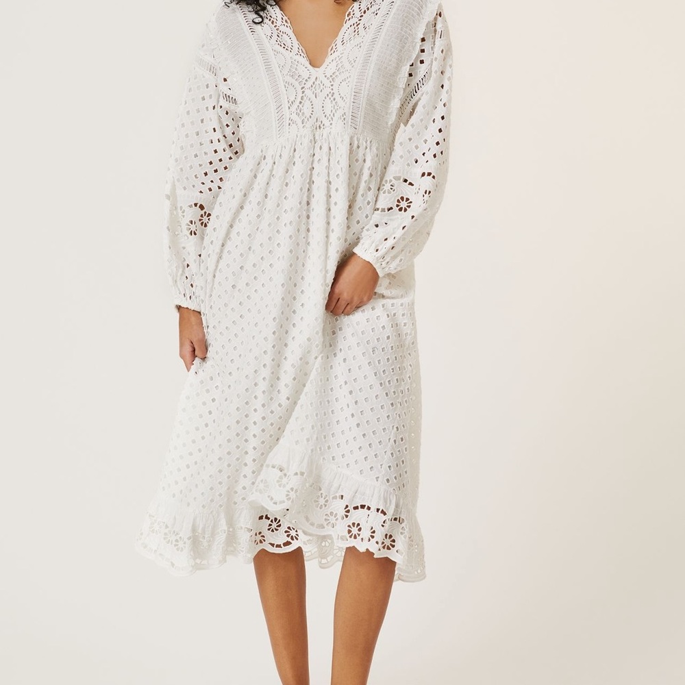 Anthropology gorgeous white dress 🌷🎁🛍